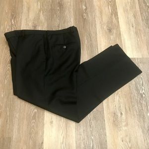 Angelo Rossi Black Pleated Pinstripe Dress Pants.